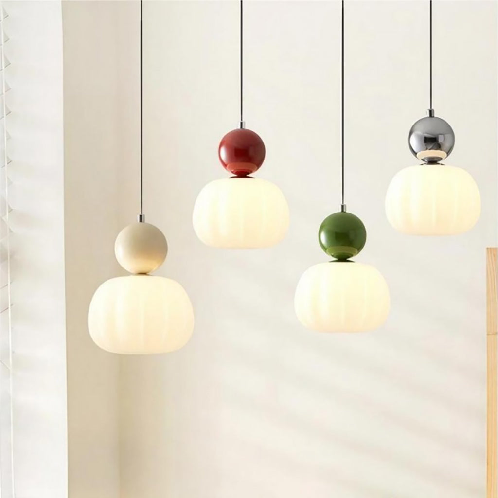 Scout Cream Art Deco Pendelleuchte.jpg__PID:9d840b06-9d2b-4c56-95ed-124e67c1a82b